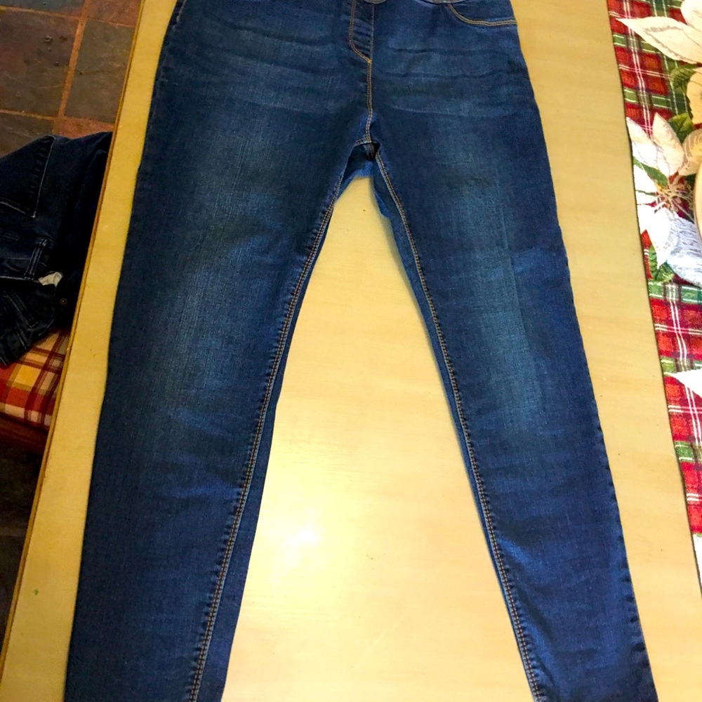 Women’s jeans